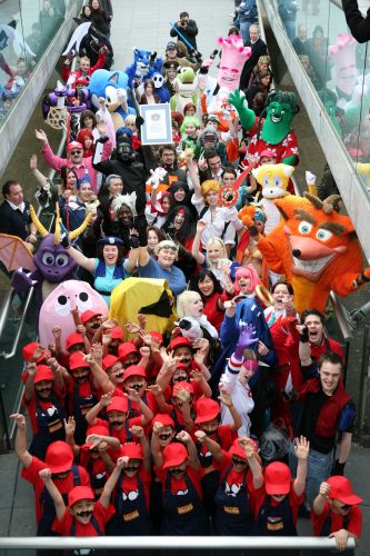 Cosplayers break record