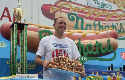 Joey Chestnut wins 2008 Nathan\'s Hot Dog Eating Contest