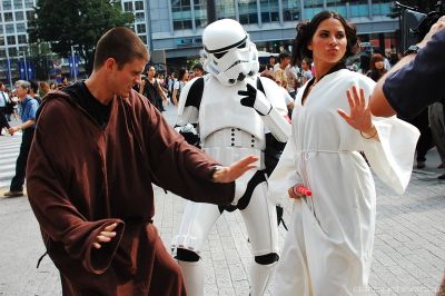 Shibuya Starwars dancing