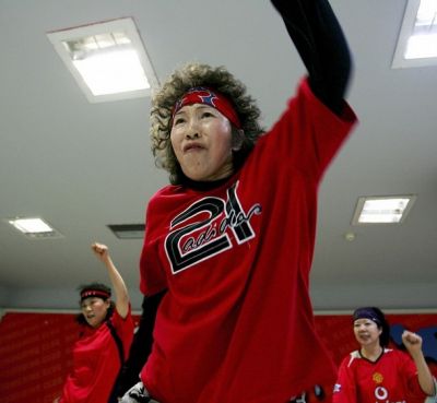 Hip Hop Grannies - Wu Ying