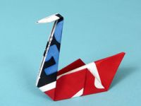 Netflix Origami: Swan